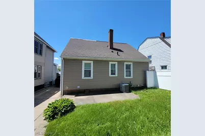 4739 E 88th Street, Garfield Heights, OH 44125 - Photo 4