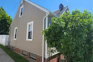 4739 E 88th St, Garfield Heights, OH 44125 - Photo 2