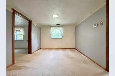 1181 Clement Avenue, Belpre, OH 45714 - Photo 12