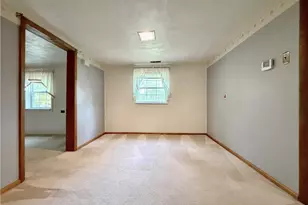 1181 Clement Ave, Belpre, OH 45714 - Photo 12