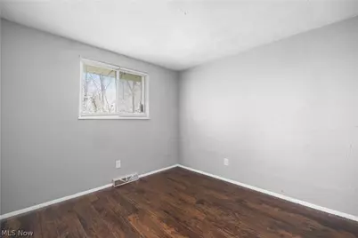 1627 E 33rd Street, Lorain, OH 44055 - Photo 14