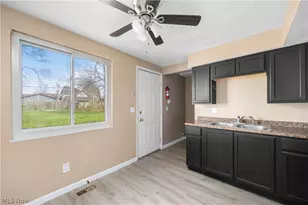 1627 E 33rd St, Lorain, OH 44055 - Photo 22