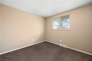 1627 E 33rd St, Lorain, OH 44055 - Photo 28