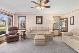 6394 Westminster Dr, Parma, OH 44129 - Photo 4