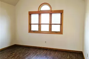 8420 Hunting Dr, North Royalton, OH 44133 - Photo 14