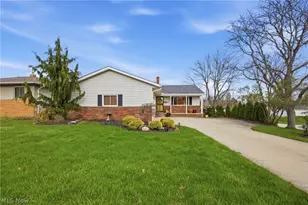 6033 Sweet Birch Dr, Huber Heights, OH 44146 - Photo 1