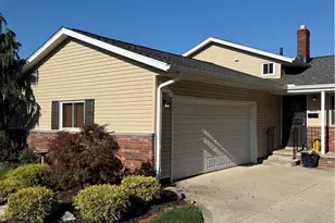 6033 Sweet Birch Dr, Huber Heights, OH 44146 - Photo 2