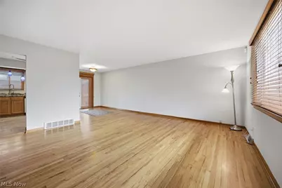 6033 Sweet Birch Drive, Huber Heights, OH 44146 - Photo 16