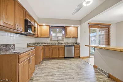 6033 Sweet Birch Drive, Huber Heights, OH 44146 - Photo 22