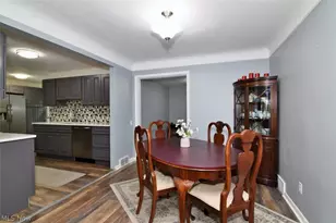 17407 Lomond Blvd, Huber Heights, OH 44120 - Photo 8