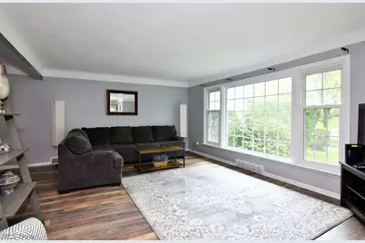 17407 Lomond Boulevard, Huber Heights, OH 44120 - Photo 4