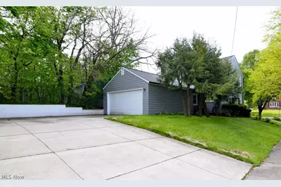 17407 Lomond Boulevard, Huber Heights, OH 44120 - Photo 30
