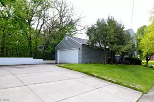 17407 Lomond Blvd, Huber Heights, OH 44120 - Photo 30