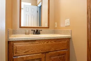 40100 Jones Rd, Wellington, OH 44090 - Photo 14