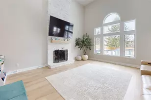608 Dewitt Dr, Highland Heights, OH 44143 - Photo 18