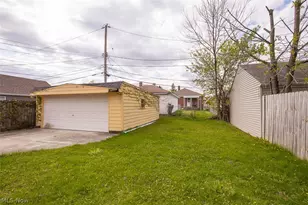 8409 Wainstead Dr, Parma, OH 44129 - Photo 36