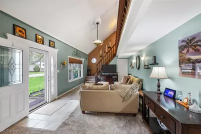 547 Cove Beach Avenue, Sheffield Lake, OH 44054 - Photo 4
