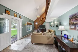 547 Cove Beach Ave, Sheffield Lake, OH 44054 - Photo 4