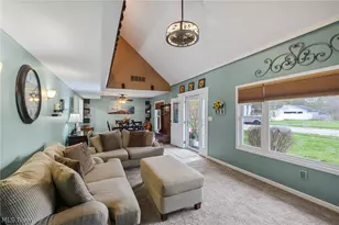 547 Cove Beach Ave, Sheffield Lake, OH 44054 - Photo 8