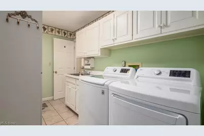 480 W Highland Drive, Zanesville, OH 43701 - Photo 14