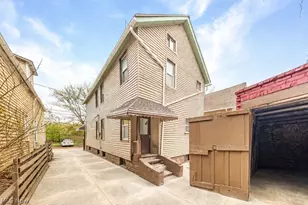 2597 W 15th St, Loveland, OH 44113 - Photo 4