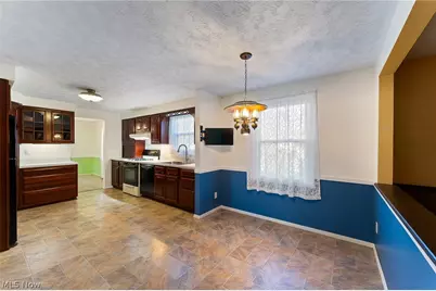 2085 Woodland Trace Street, Austintown, OH 44515 - Photo 10