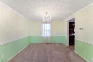 2085 Woodland Trace St, Austintown, OH 44515 - Photo 12