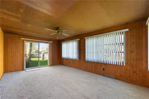 2085 Woodland Trace St, Austintown, OH 44515 - Photo 18