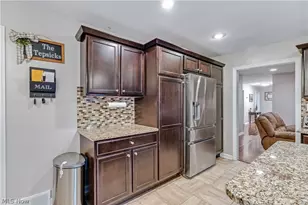 7130 Mill Creek Blvd, Youngstown, OH 44512 - Photo 12
