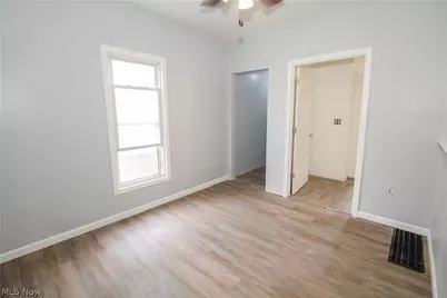 152 Garvin Avenue, Elyria, OH 44035 - Photo 14
