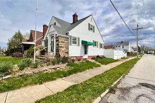 275 E 210th St, Euclid, OH 44123 - Photo 2