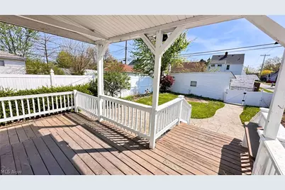 275 E 210th Street, Euclid, OH 44123 - Photo 6