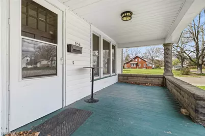 938 Race Street, Dover, OH 44622 - Photo 6
