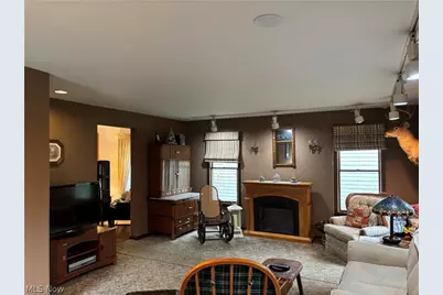 365 Genesee Avenue NE, Warren, OH 44483 - Photo 8
