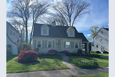 365 Genesee Avenue NE, Warren, OH 44483 - Photo 1