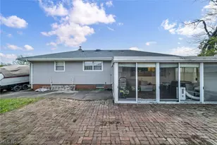 7504 Skylark Dr, Parma, OH 44130 - Photo 22