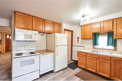 13203 Woodward Boulevard, Garfield Heights, OH 44125 - Photo 4