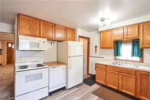 13203 Woodward Blvd, Garfield Heights, OH 44125 - Photo 4