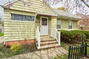 13203 Woodward Blvd, Garfield Heights, OH 44125 - Photo 2