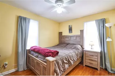 13203 Woodward Boulevard, Garfield Heights, OH 44125 - Photo 10