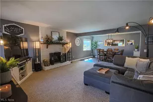 9040 Portage Pointe Dr, Streetsboro, OH 44241 - Photo 4