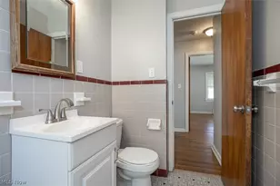 20770 Morris Ave, Euclid, OH 44123 - Photo 18
