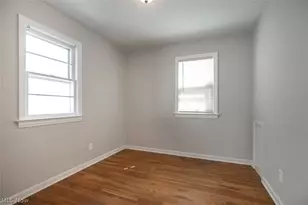 20770 Morris Ave, Euclid, OH 44123 - Photo 22
