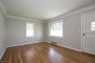 20770 Morris Ave, Euclid, OH 44123 - Photo 8