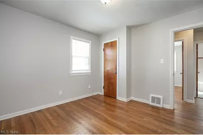 20770 Morris Avenue, Euclid, OH 44123 - Photo 16