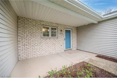 521 Wilcox Lane #B, Austintown, OH 44515 - Photo 8