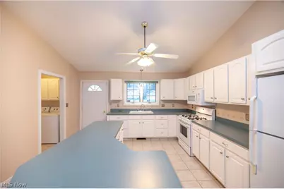 521 Wilcox Lane #B, Austintown, OH 44515 - Photo 14