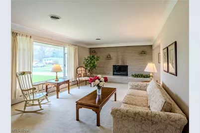 10073 Delsy Drive, North Royalton, OH 44133 - Photo 8