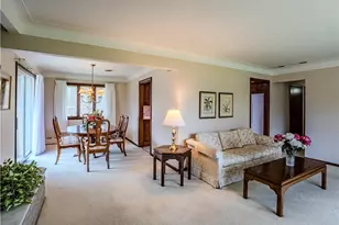 10073 Delsy Dr, North Royalton, OH 44133 - Photo 10