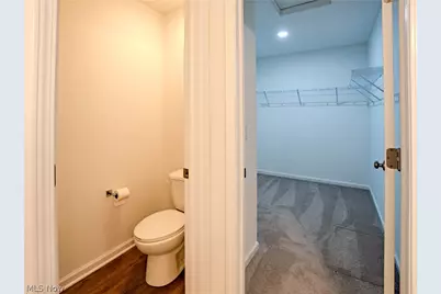 421 River Run Drive, Elyria, OH 44035 - Photo 36